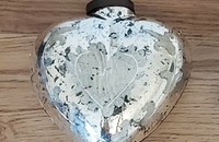 Coeur argenté en verre