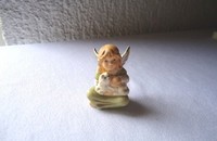Petit ange Goebel vert clair avec chat